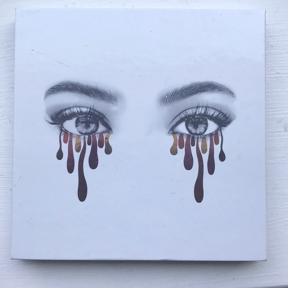 Kylie cosmetics Burgundy palette